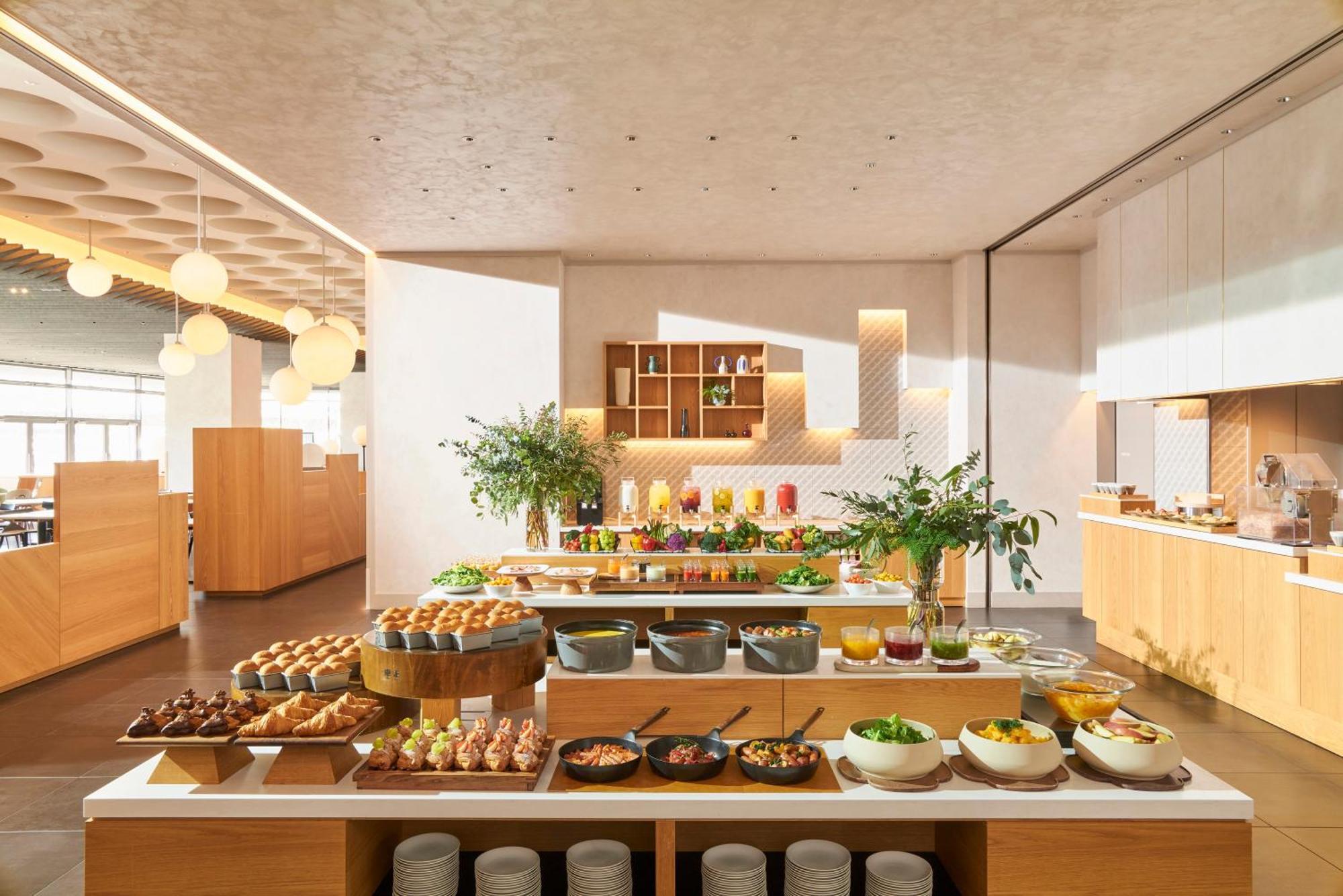 Omo7 Osaka By Hoshino Resorts Екстериор снимка The buffet at the lounge